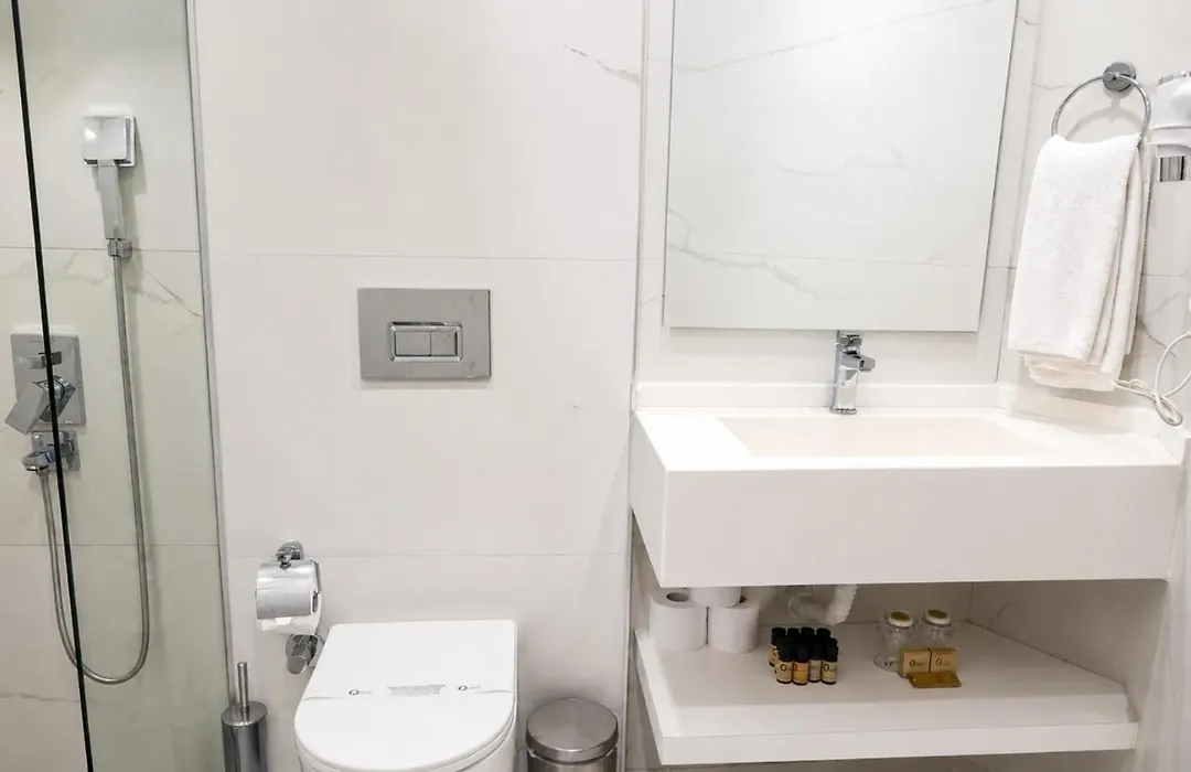 Qinn Hotels-1